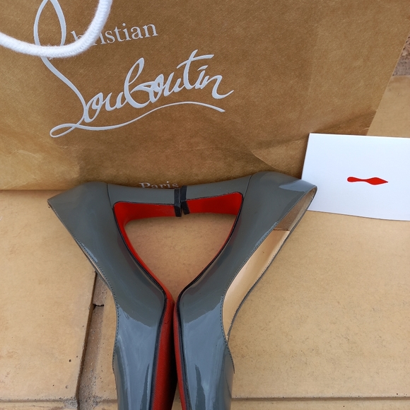 LOUBOUTIN Pumps Gray Patent Size 36.5 - Picture 2 of 7